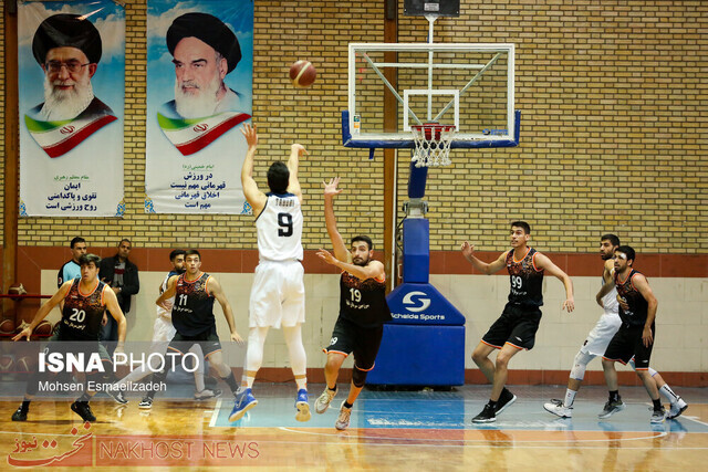 صعود جوانان بسکتبالیست فرش مشهد به جمع ١٦ تیم برتر کشور