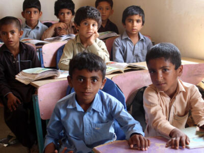 برخی دانش آموزان سیستان و بلوچستانی هنوز کتاب درسی ندارند