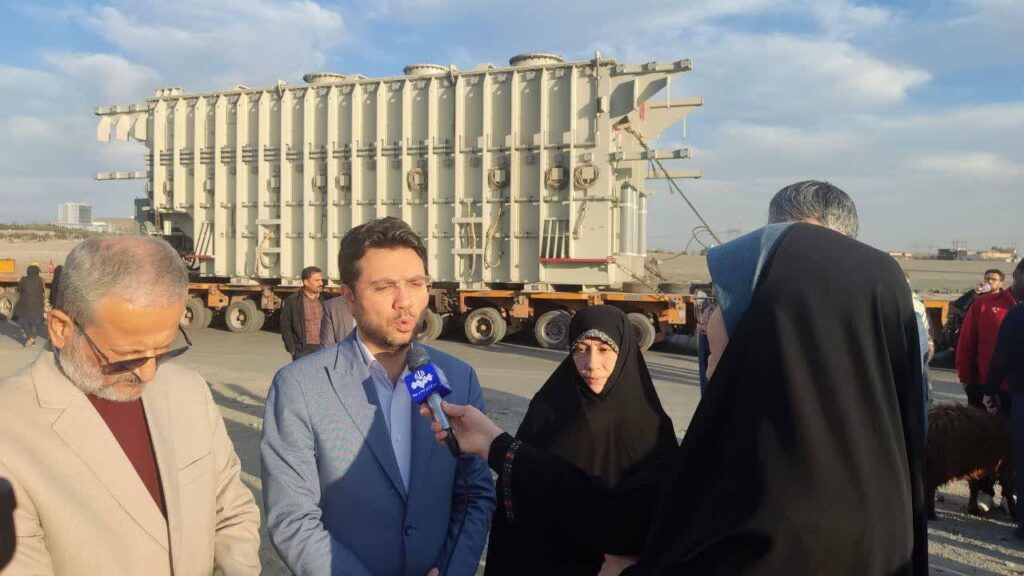 ورود دو ترانس 400 mva به شهر مشهد