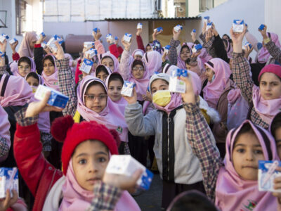 توزیع شیر در مدارس خراسان رضوی آغاز شد