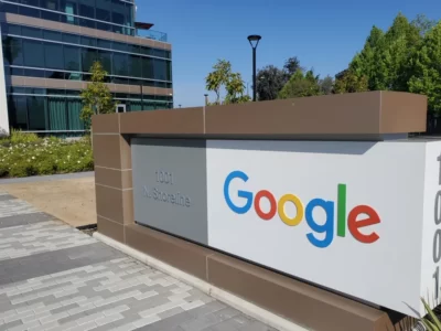 گوگل صدها کارمند خود را اخراج کرد