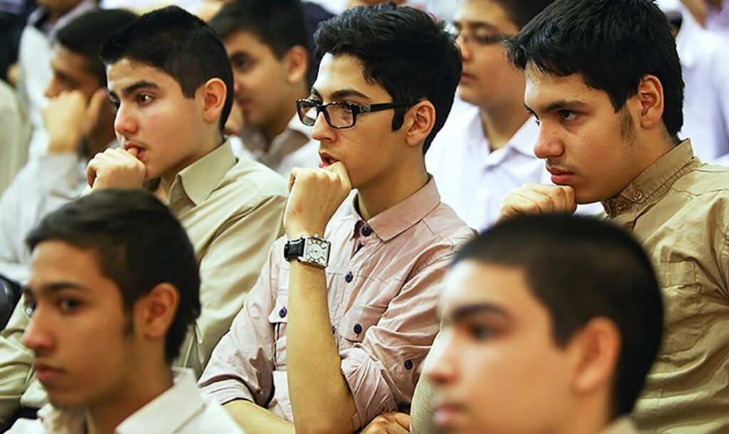 افسردگی 14 سالگی و بی توجهی آموزش و پرورش