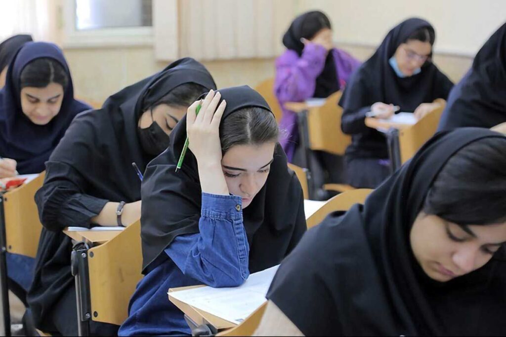 دانش‌آموزان و طلاب بدون کنکور معلم می‌شوند