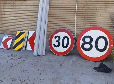 نصب علائم راهنمایی و رانندگی به جای زندان