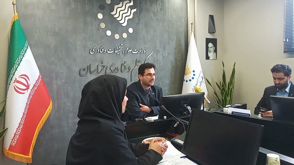 صادرات فناوری خراسان رضوی را به ۱۰۰ میلیون دلار می‌رسانیم