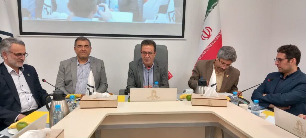 امضاء تفاهم نامه فرهنگ وصنعت درمشهد