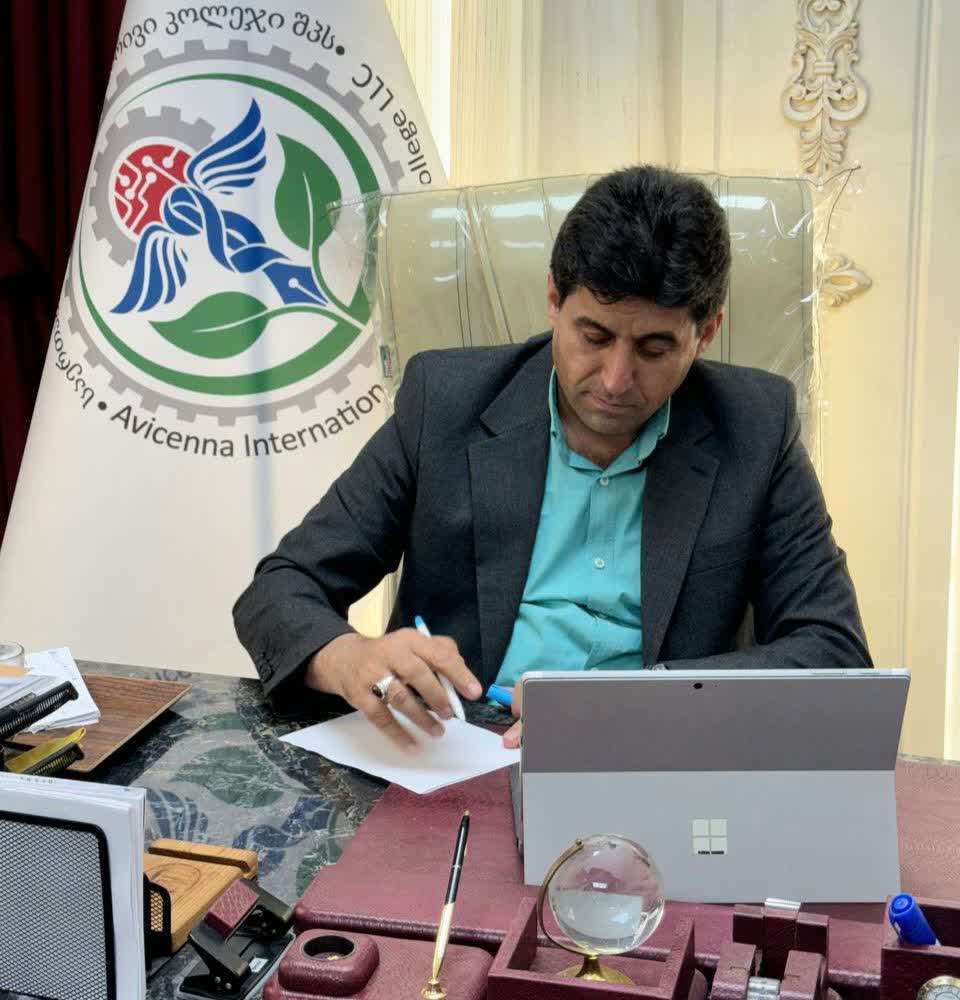 یادگیری مادام‌العمر کلید موفقیت در دنیای کسب و کار
