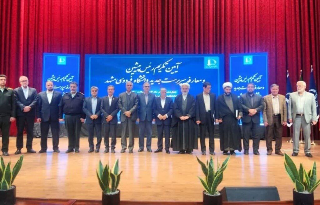 وزیر علوم برای رفع مشکلات معیشتی دانشگاهیان تلاش می‌کند