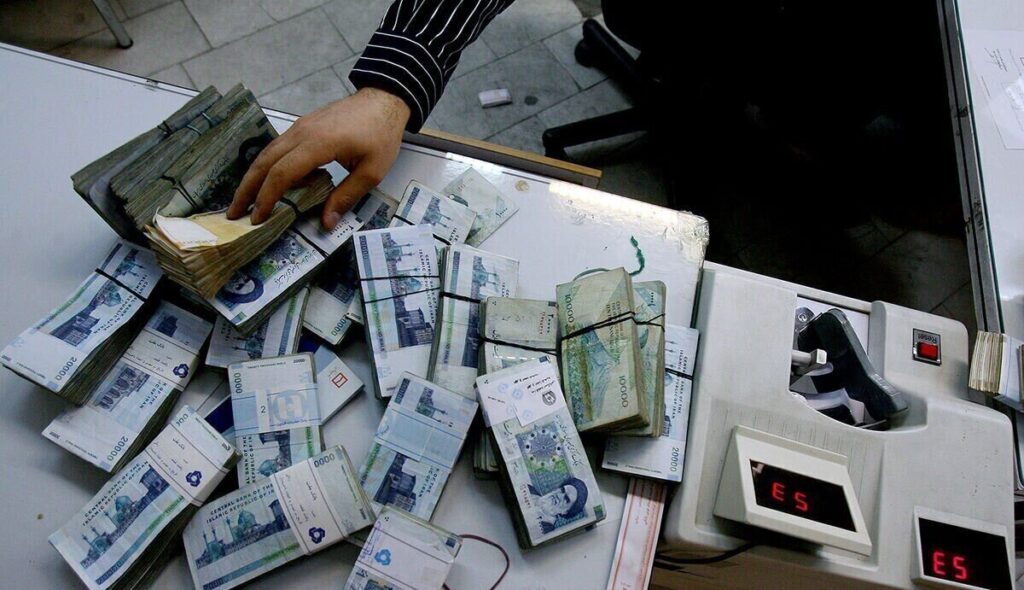 بیشترین حقوق ماهانه را چه افرادی دریافت می‌کنند؟