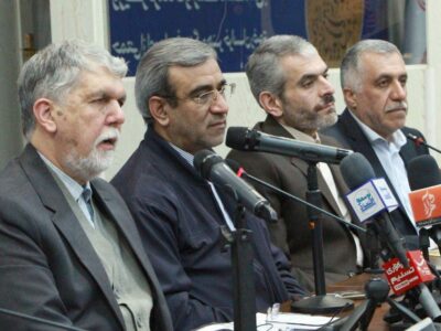 نشست صمیمی وزیر فرهنگ و ارشاد اسلامی با اصحاب فرهنگ