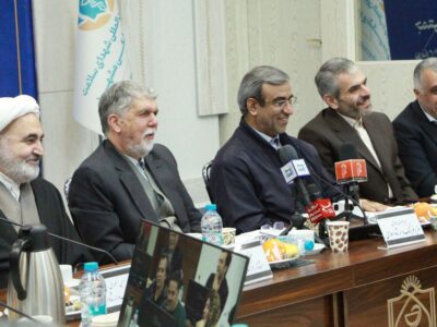 نشست وزیر فرهنگ و ارشاد اسلامی با جمعی از اصحاب فرهنگ و هنر