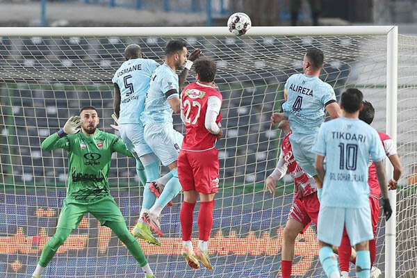 بررسی عملکرد جانشین بیرانوند در پرسپولیس