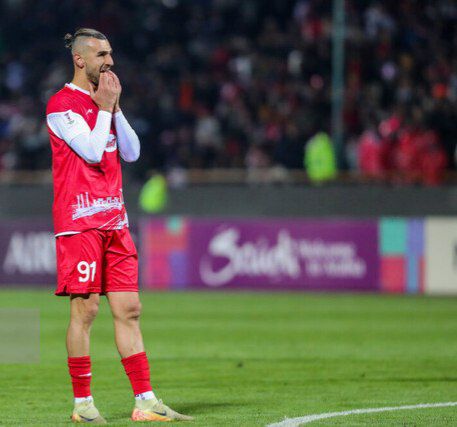 جنجال پنالتی‌زن پرسپولیس در داربی!