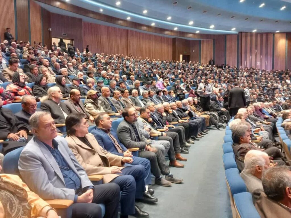 ۱۶۰۰ پیشکسوت ورزش مشهد در جمعی دوستانه خاطرات شیرین را ورق زدند