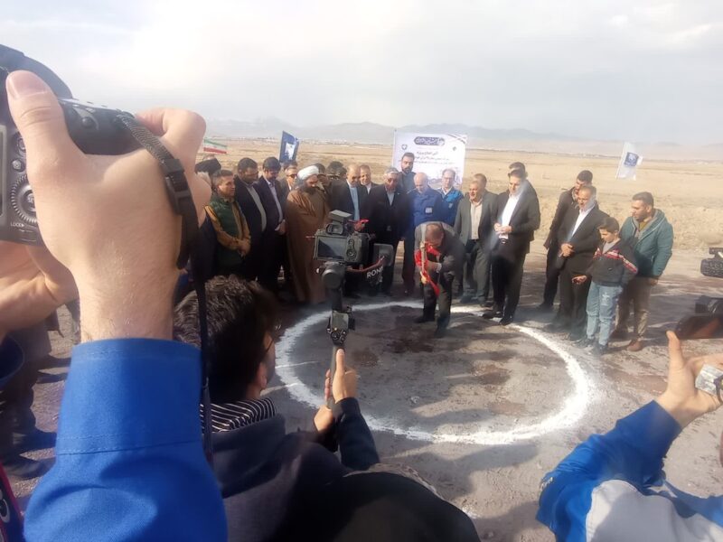 آیین کلنگ زنی و افتتاح پروژه های عمرانی در شهربینالود برگزار شد