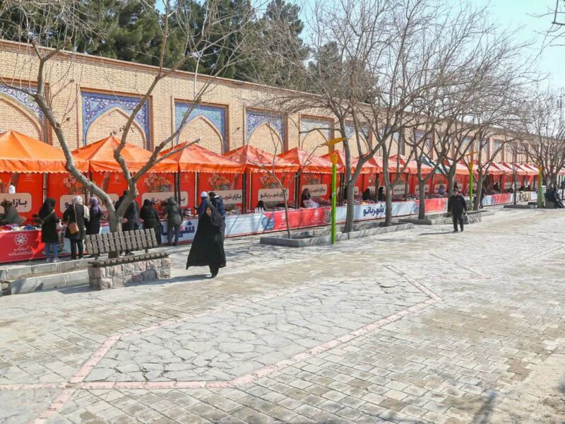 روزبازار صنایع دستی و مشاغل خانگی به بهره‌برداری رسید 