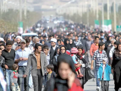 جامعهِ بی‌نشاط از توسعه و پیشرفت دور می‌شود
