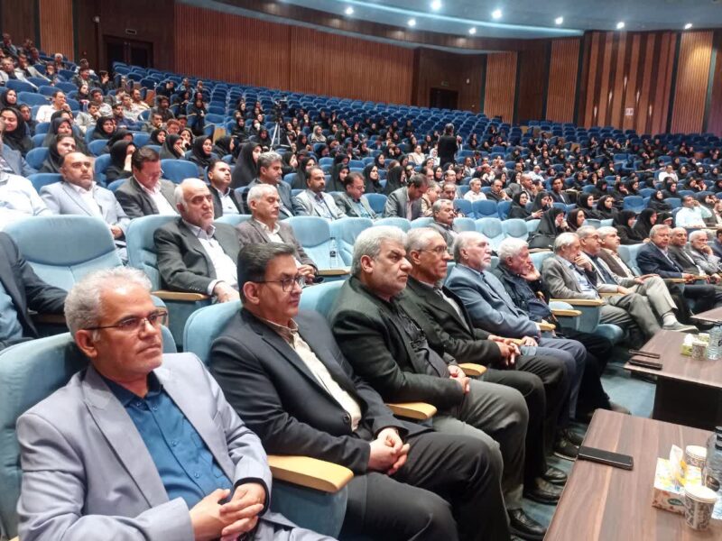 همایش تجلیل از بهورزان به مناسبت روز جهانی بهداشت در مشهد