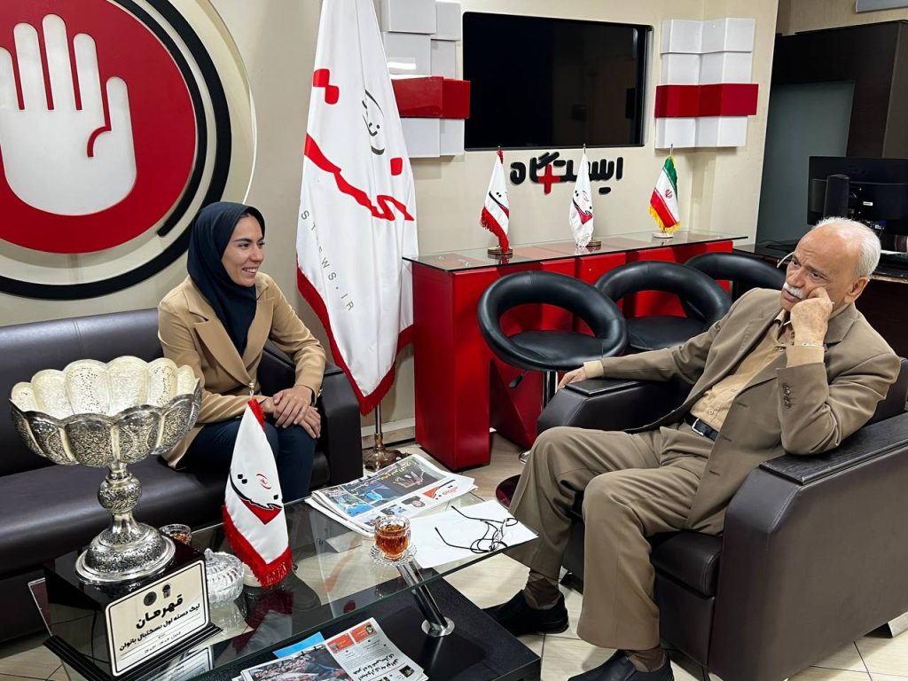 دل بود و عشق به این توپ نارنجی !