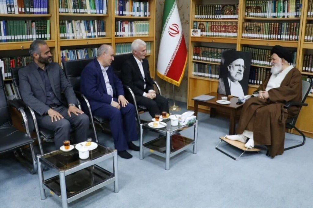 تاکید آیت‌الله علم الهدی بر تشکیل تیم لیگ برتری فوتبال در مشهد