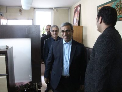 بازدید استاندار خراسان رضوی از موسسه مطبوعاتی رسانه گستر نخست(2)