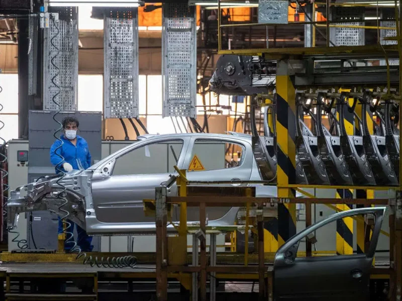 اخطار پزشکیان به خودروسازان