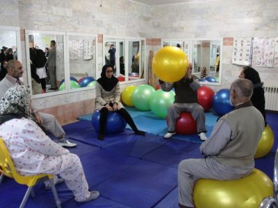 چهار متخصص در سال برای ۳۰ میلیون سالمند