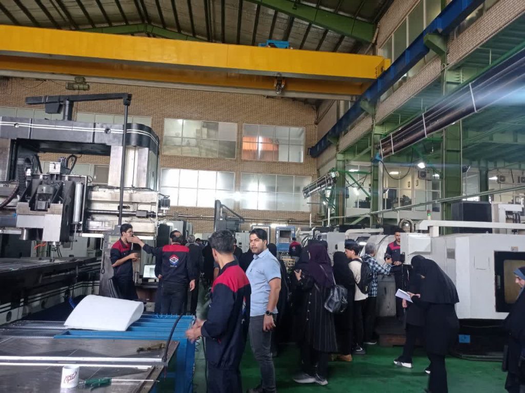 بازدید خبرنگاران از پارک علم و فناوری خراسان رضوی