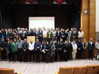 رونمایی از کتاب «نامه و باران و نور»