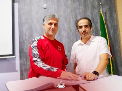 ثبت رسمی قرارداد بازیکنان و کادرفنی ابومسلم ثامن