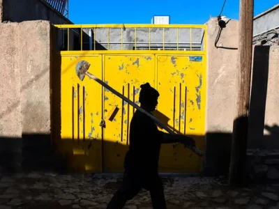 روستاها می‌خشکند، پایتخت زیر بار جمعیت خم می شود