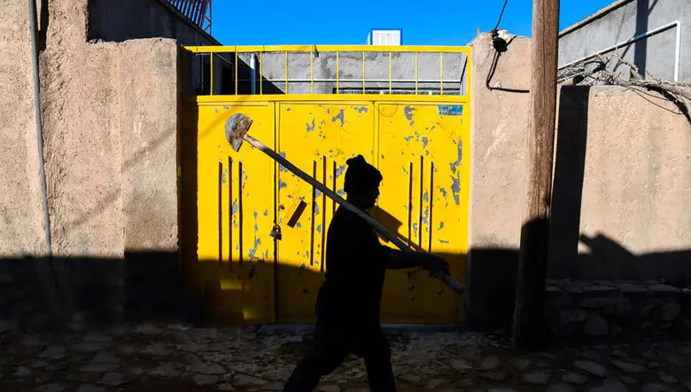 روستاها میخشکند، پایتخت زیر بار جمعیت خم می شود