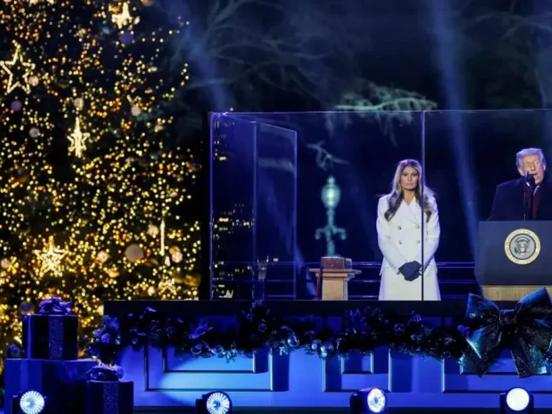 کریسمس و کابوسِ کادوهای ترامپ!