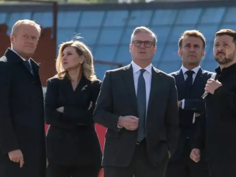 اروپا بر سر دو راهی سرنوشتساز