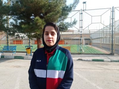 با گریه در رقابت‌های کاراته شرکت کردم