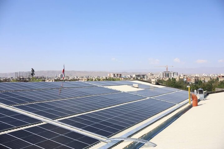 افتتاح بزرگترین مزرعه خورشیدی دولت در مشهد