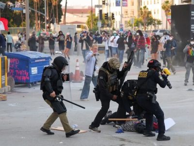 دلیل برخورد پلیس با مهاجران در آمریکا چیست؟