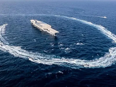 بستن تنگه هرمز و انهدام ناو آمریکا حق قانونی ماست