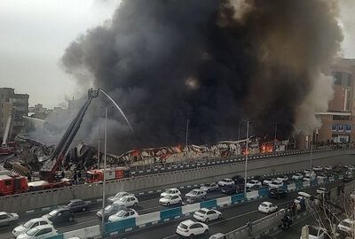 آتش‌سوزی گسترده در بازارچۀ جنت‌آبادِ تهران