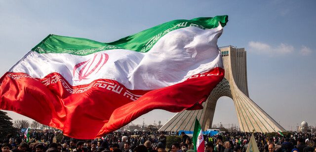 حضور شخصیت‌های مختلف در راهپیمایی ۲۲ بهمن