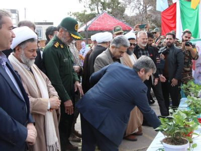 بیت تاریخی امام خمینی (ره) در تربت جام گلباران شد