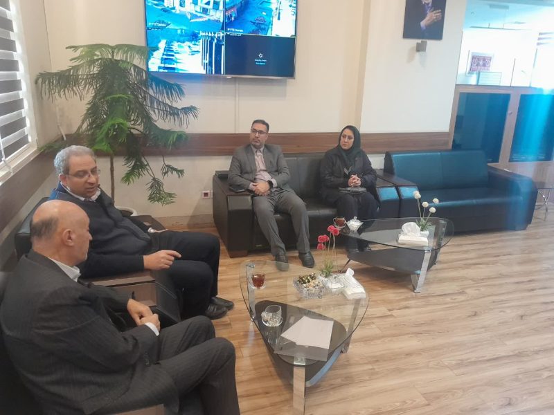 مشهد، تلاقی تخصص و معنویت