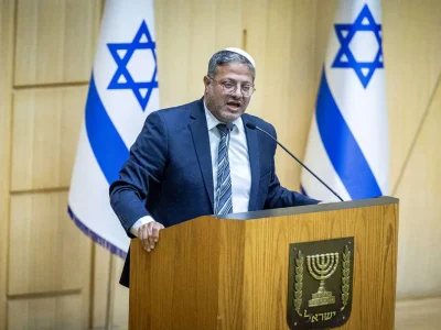 ایران هسته‌ای و موشکی را قبول نخواهیم کرد