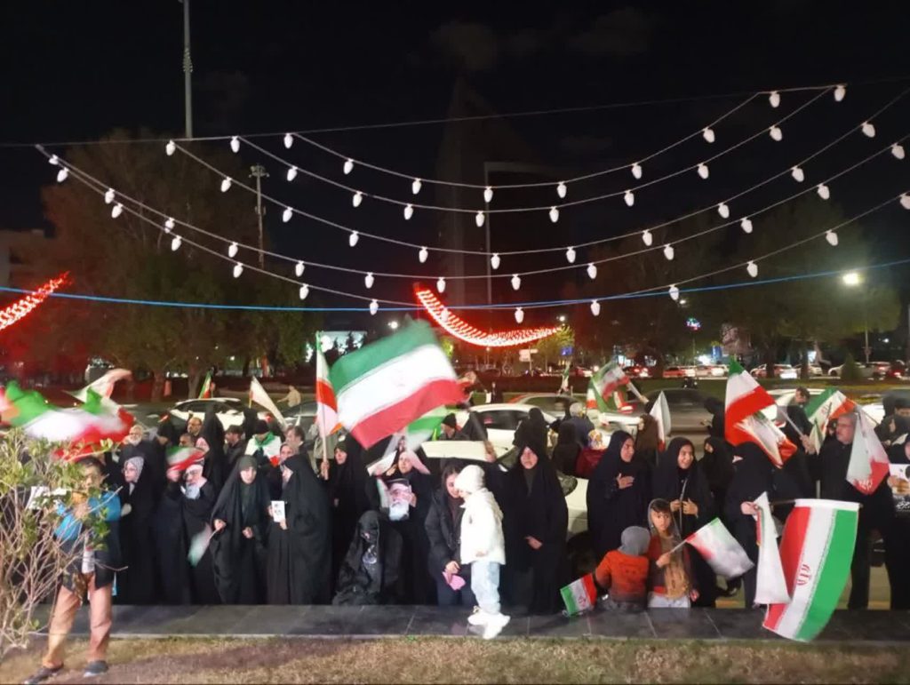  تجدید عهد و پیمان خادمیاران کتاب با رهبر انقلاب 