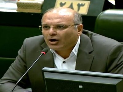 پلاکاردهای وحدت شکن در تجمعات شبانه؛ اقدامی در راستای منافع دشمن