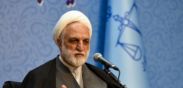 مذاکره بر پایه تحمیل را نمی‌پذیریم
