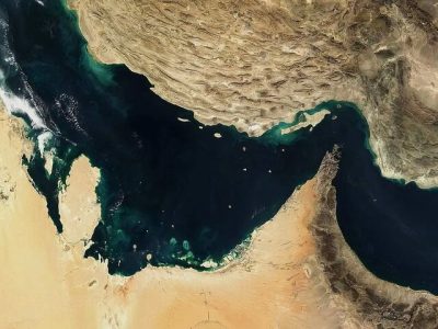سپاه: دومین شناور متخلف در تنگه هرمز مورد اصابت قرار گرفت