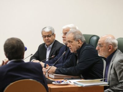پزشکیان: از طرح اظهارات تفرقه‌افکنانه پرهیز شود