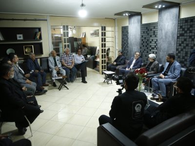 بازدید مدیر عالی حرم از  موسسه مطبوعاتی رسانه گستر نخست