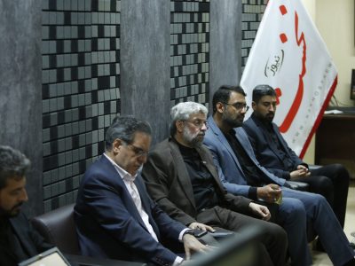 حضور مدیر عالی حرم مطهر در موسسه مطبوعاتی رسانه گستر نخست بمناسبت روز خبرنگار